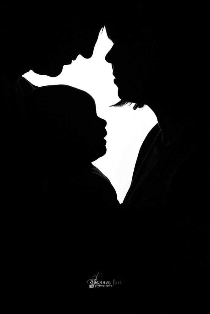 Aile Bütünlüğü – Sevgi Silüeti Ahşap Duvar Dekoru