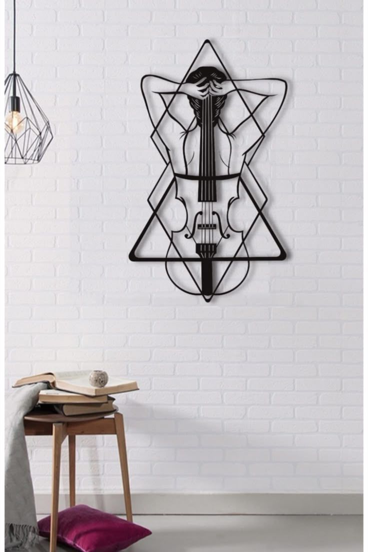 Müziğin ve Kadın Formunun Geometrik Ahşap Duvar Dekoru